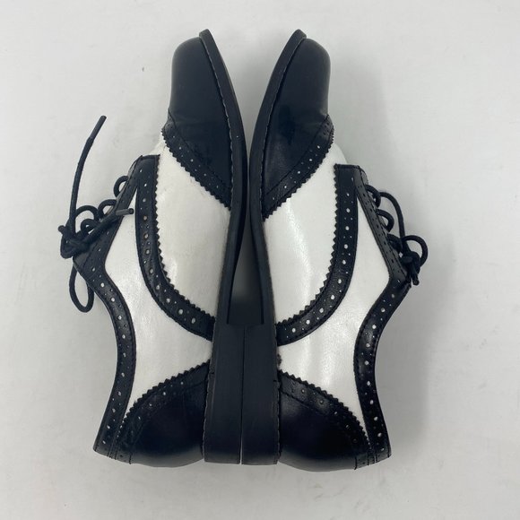 Shoe Dazzle Shoes Shoedazzle Black And White Alena Loafers Poshmark